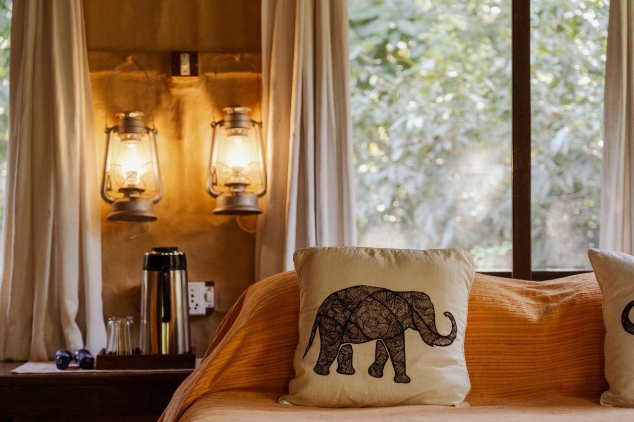 Tiger Tops Karnali Lodge Bardiya Extérieur photo